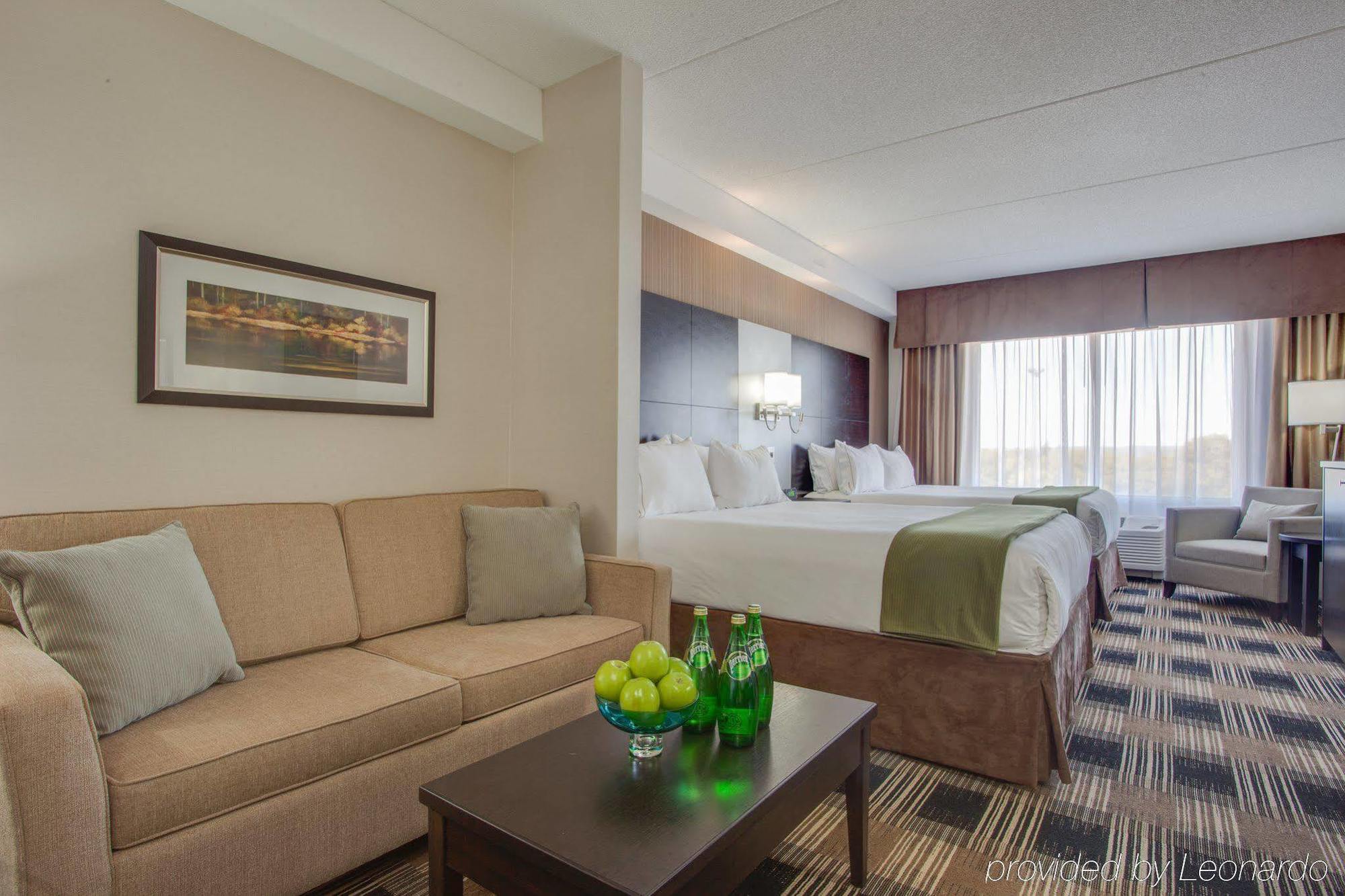 Holiday Inn Express & Suites Ottawa East-Orleans By Ihg Kültér fotó